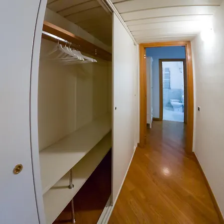 Apartment Pandy Rom