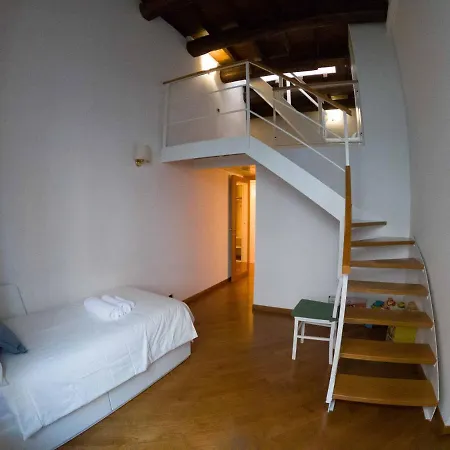 Apartment Pandy Rom