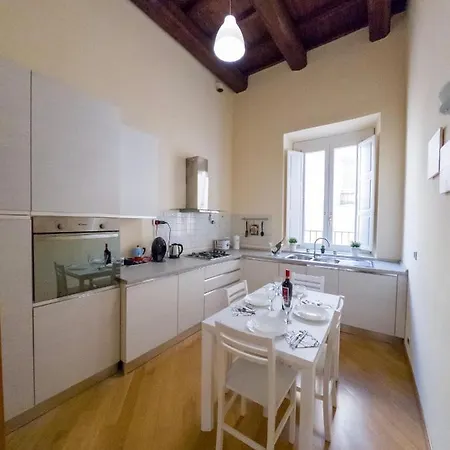 Pandy Apartment